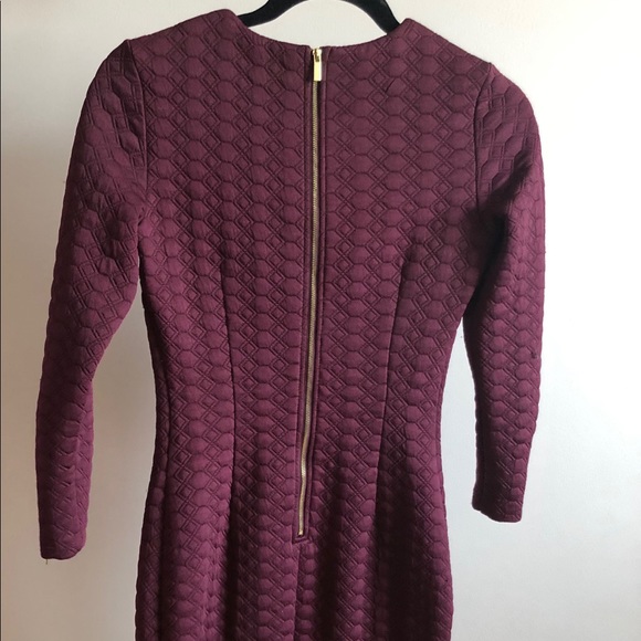 Burgundy thick material dress for fall - Picture 2 of 2